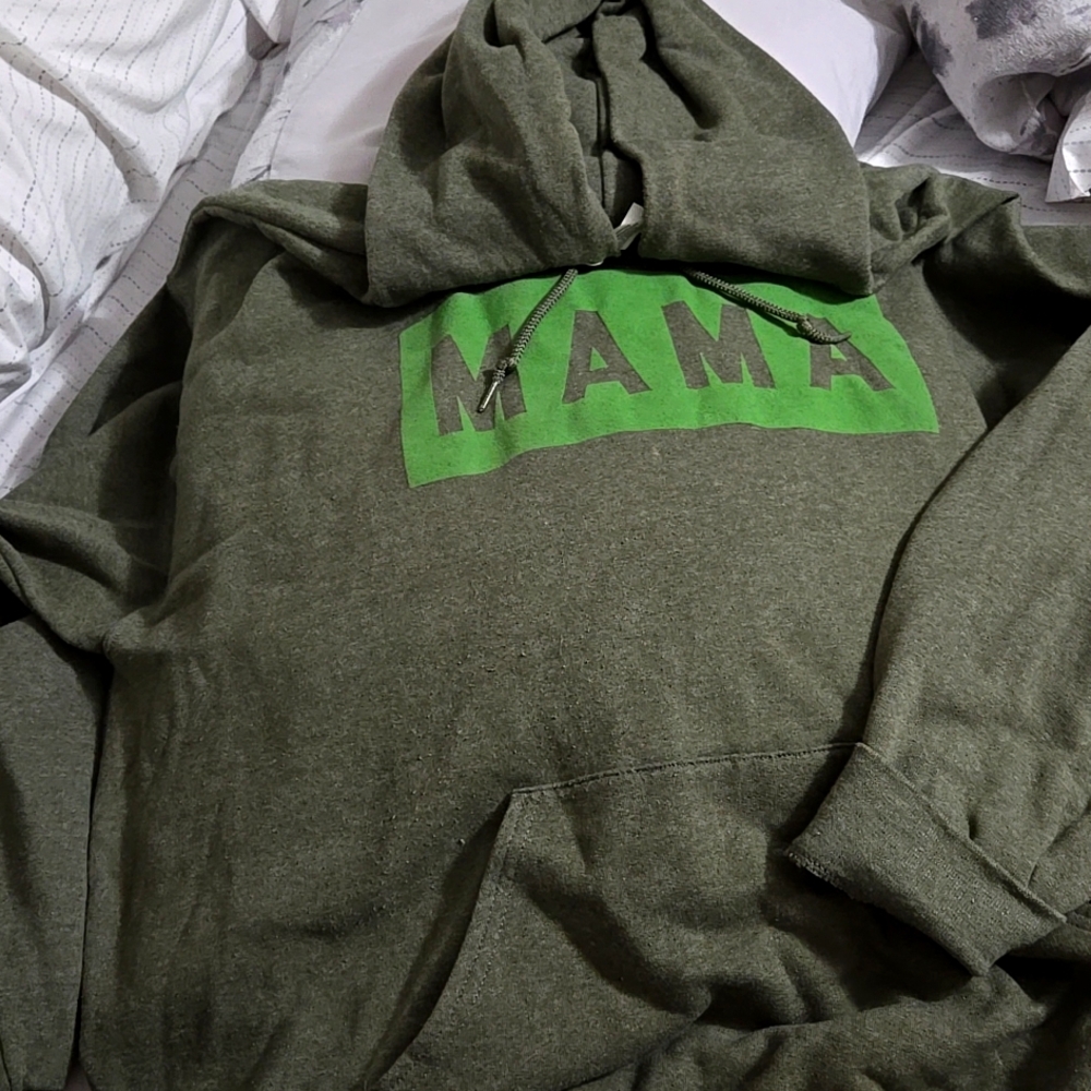 Green MAMA hooded sweatshirt, women
